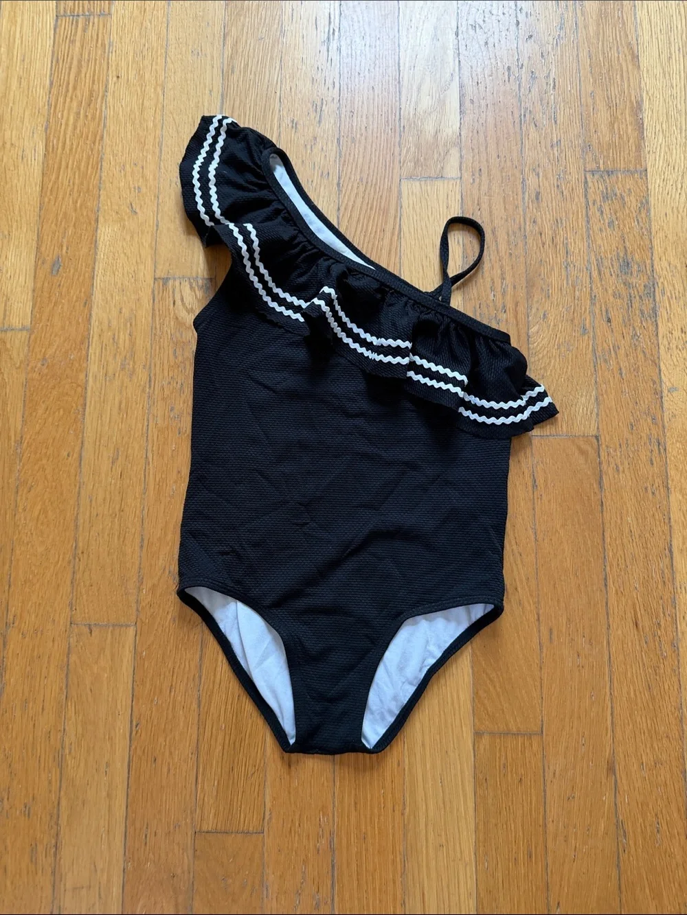 One Shoulder Ruffle Swimsuit
